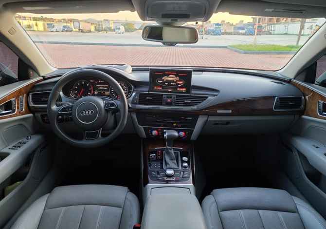 Auto in Vendita a Fier - 17,700 Euro