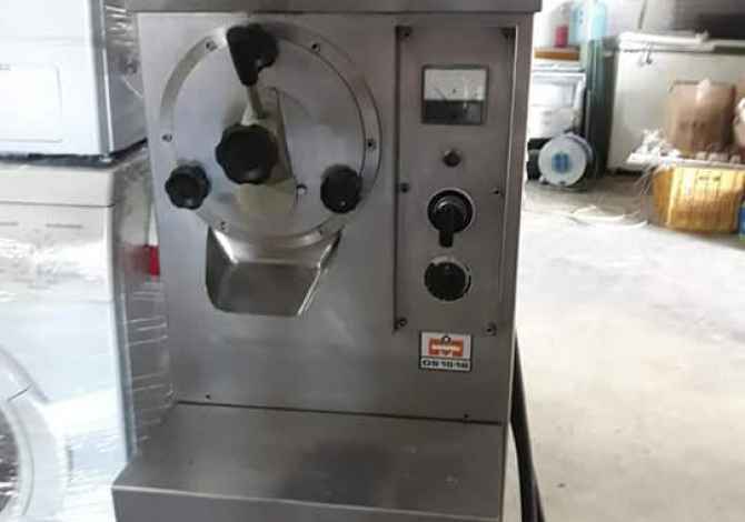 Pajisje biznesi ne shitje ne Fier - 1,700 Leke