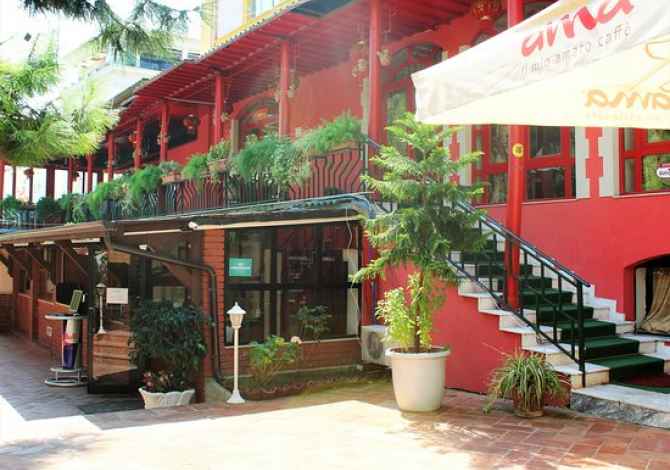 Njoftime Pune per KAMARIER RECEPSIONISTE ne Tirane