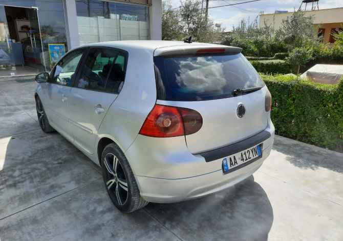 Auto in Vendita a Lushnja, Volkswagen, 2006 Diesel,Kambio Manual Pagamento 4,000  Euro.