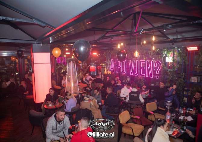 Offerte di lavoro a Tirana, Profession Kamarier,Ndihmese Banakiere , , Pagamento Trattabile.