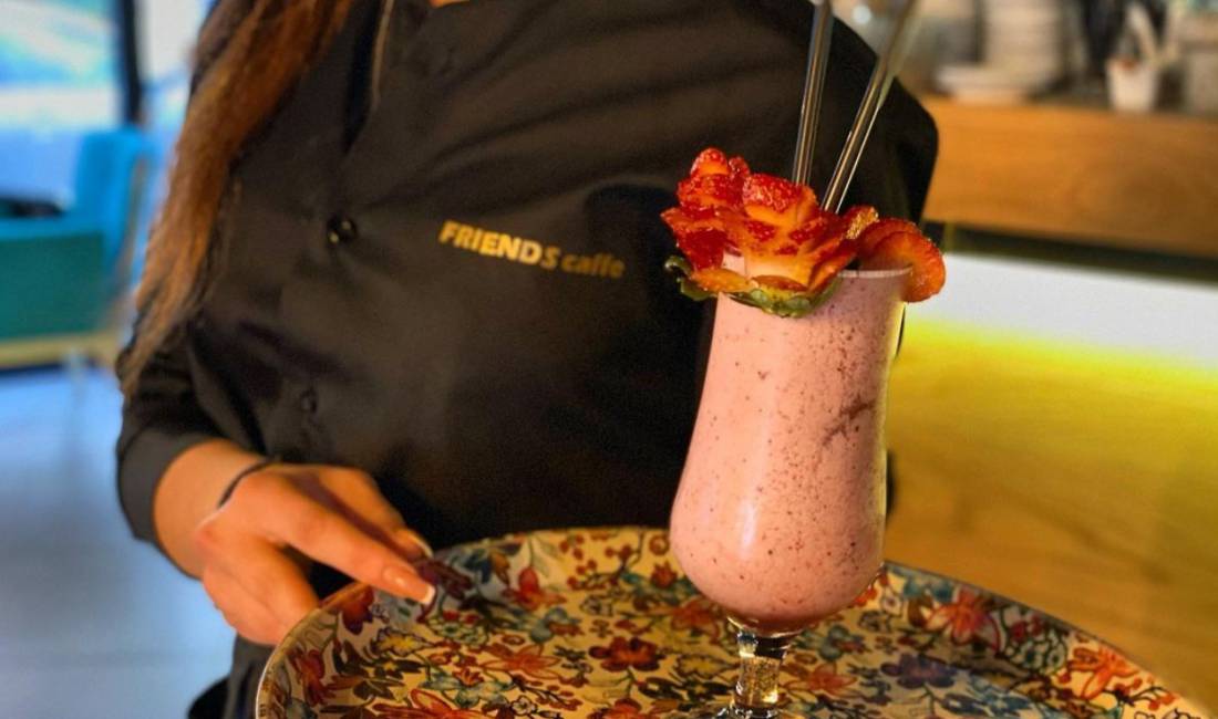 Offerte di lavoro a Tirana, Profession Kamariere , , Pagamento 25,000  Leke.