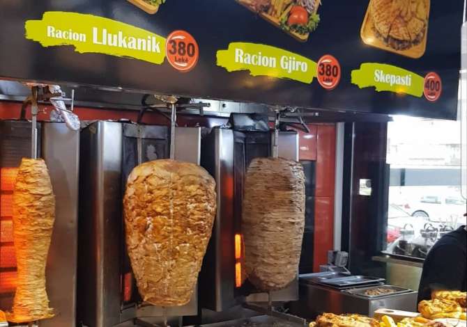 Offerte di lavoro a Tirana, Profession Kamarier,Motorrist , , Pagamento Trattabile.