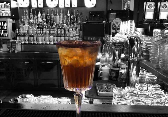 Njoftime Pune per Ndihmes Banakier,Ndihmes Kuzhinier,Kamarier,Sanitare ne Tirane