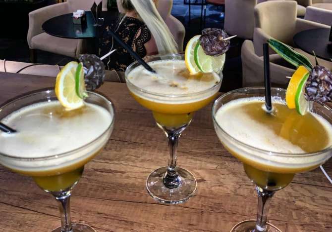 Offerte di lavoro a Tirana, Profession Kamariere,Banakiere , , Pagamento Trattabile.