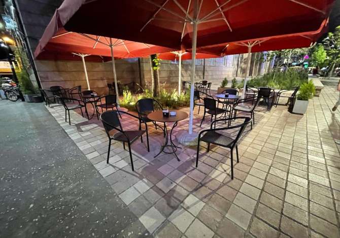 Offerte di lavoro a Tirana, Profession Kamarier/e,Banakier/e , , Pagamento Trattabile.