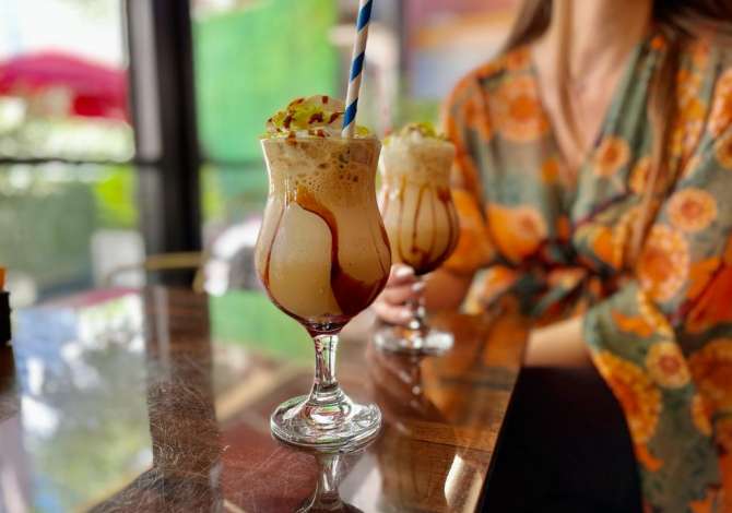 Offerte di lavoro a Tirana, Profession Kamarier/e,Banakier/e , , Pagamento Trattabile.