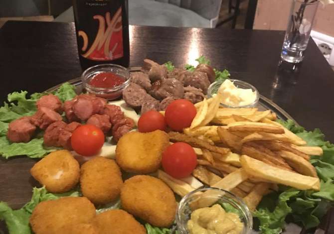 Offerte di lavoro a Tirana, Profession Kamariere , Kuzhinier , , Pagamento Trattabile.