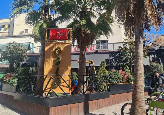 Njoftime Pune per Kamarier/e, Sanitare ne Tirane