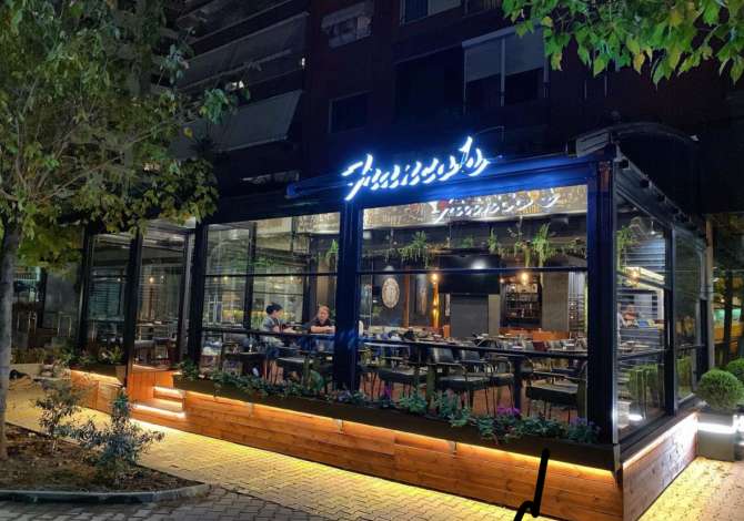 Njoftime Pune per Kamarier-Banakier ne Tirane