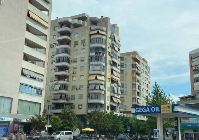 Duplex (2 storey house) for sale in Elbasan 7+1, Emty