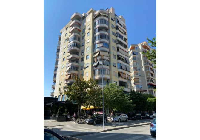 Duplex (2 storey house) for sale in Elbasan 7+1, Emty