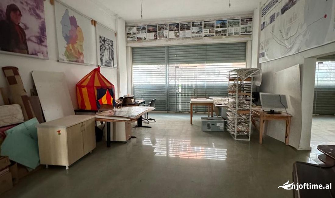 Qera, 2 Ambiente Biznesi, Yzberisht.