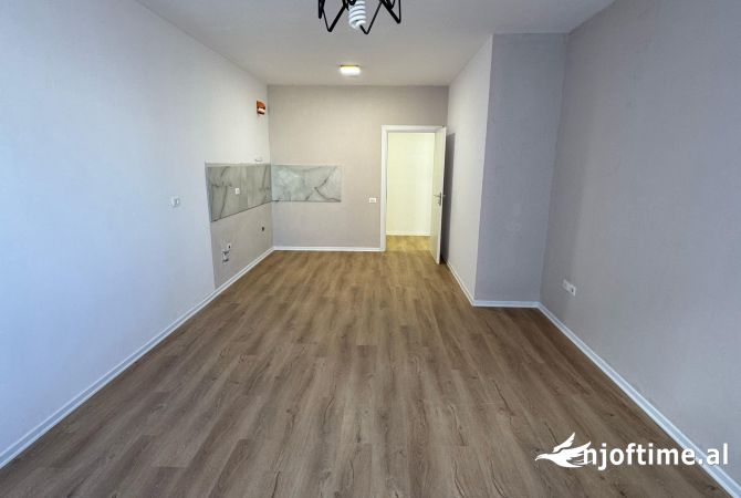 Apartment for sale in Tirana 1+1, Emty
