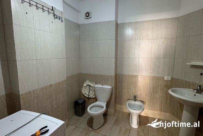 Apartment for sale in Tirana 1+1, In Part