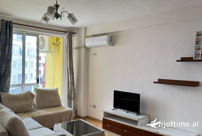 Shitet,Apartament,1+1,Unaza e Re