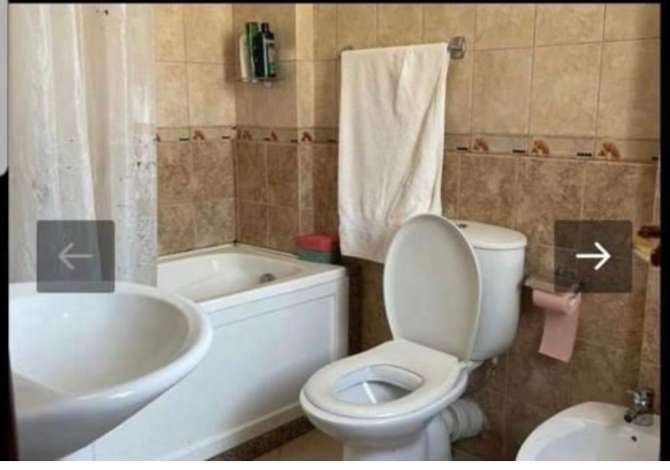 Shtepi me qera Apartament ne Tirane, 2+1, Mobilimi E mobiluar, Pagesa 40,000  Leke.