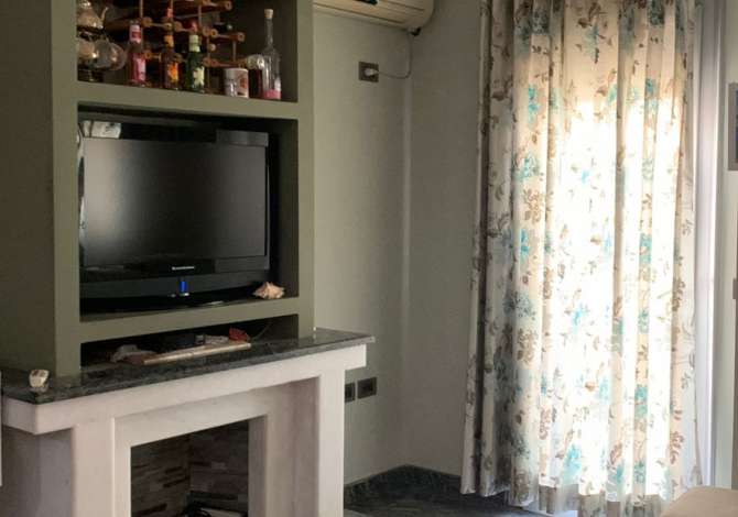 Jepet me qera Apartament 2+2 Afer Restorant Fresku 💴 40 000 leke