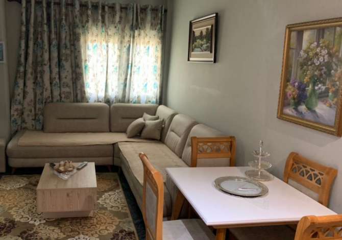 Shtepi me qera Apartament ne Tirane, 2+1, Mobilimi E mobiluar, Pagesa 40,000  Leke.