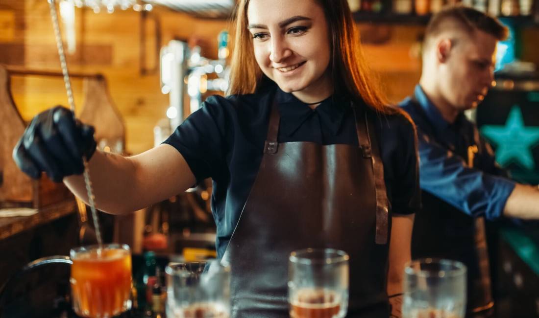 Job Offers in Tirana, Profession Banakiere , With experience, Payment 40,000  Leke.