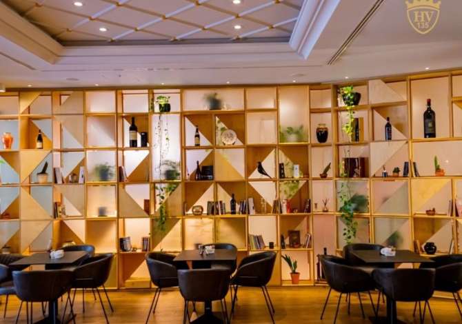 Offerte di lavoro a Tirana, Profession Kamarier/e Kuzhinier/e Ndihmes Kuzhinier/e dhe Sanitare , Con esperienza, Pagamento Trattabile.