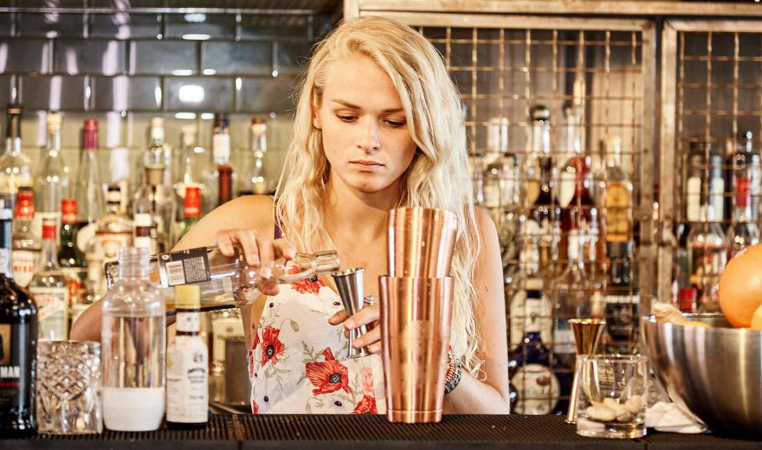 Offerte di lavoro a Tirana, Profession Banakiere , Con esperienza, Pagamento 40,000  Leke.