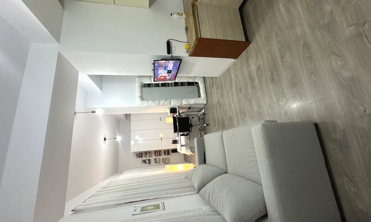 Shtepi ne shitje Apartament ne Tirane, Garsoniere, Mobilimi E mobiluar, Pagesa 73,000  Euro.