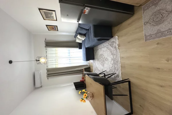 Jepet me qira apartament 1+1 ne Kompleksin Mangalem/Ali Dem 