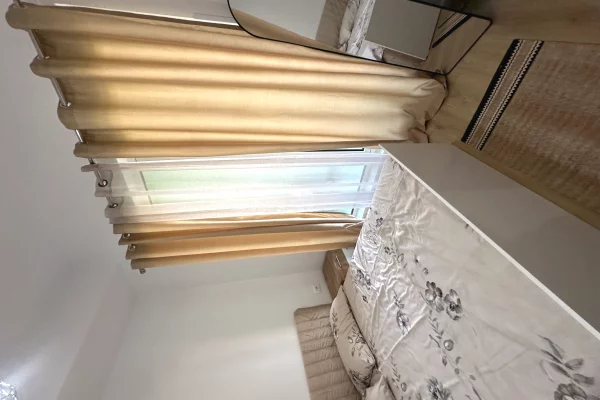 Shtepi me qera Apartament ne Tirane, 1+1, Mobilimi E mobiluar, Pagesa 40,000  Leke.