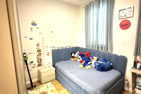 Shtepi me qera Apartament ne Tirane, 2+1, Mobilimi E mobiluar, Pagesa 60,000  Leke.