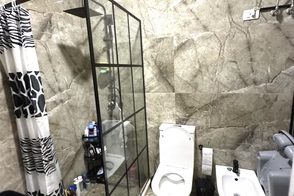 Shtepi me qera Apartament ne Tirane, 2+1, Mobilimi E mobiluar, Pagesa 60,000  Leke.