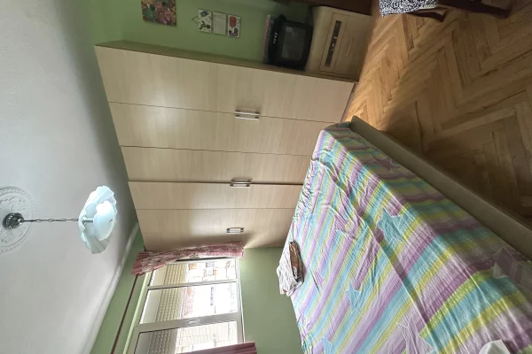Shtepi ne shitje Apartament ne Tirane, 2+1, Mobilimi E mobiluar, Pagesa 199,000  Euro.