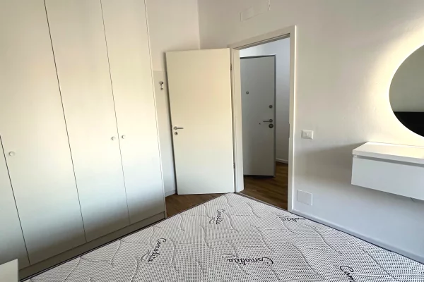 Shtepi ne shitje Apartament ne Tirane, 1+1, Mobilimi E mobiluar, Pagesa 100,000  Euro.