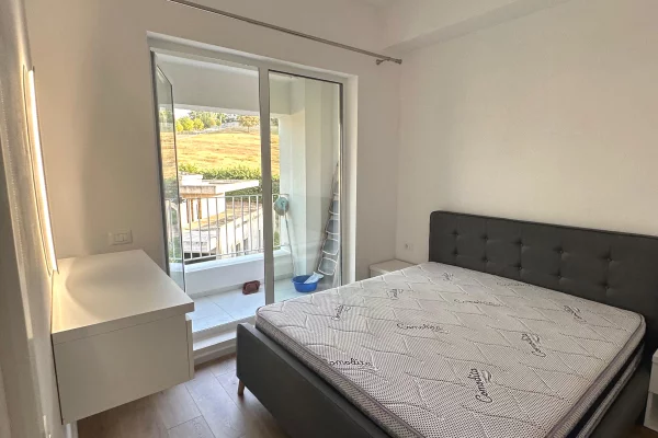 Shtepi ne shitje Apartament ne Tirane, 1+1, Mobilimi E mobiluar, Pagesa 100,000  Euro.