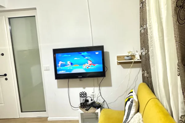 Shtepi me qera Apartament ne Tirane, 1+1, Mobilimi E mobiluar, Pagesa 35,000  Leke.