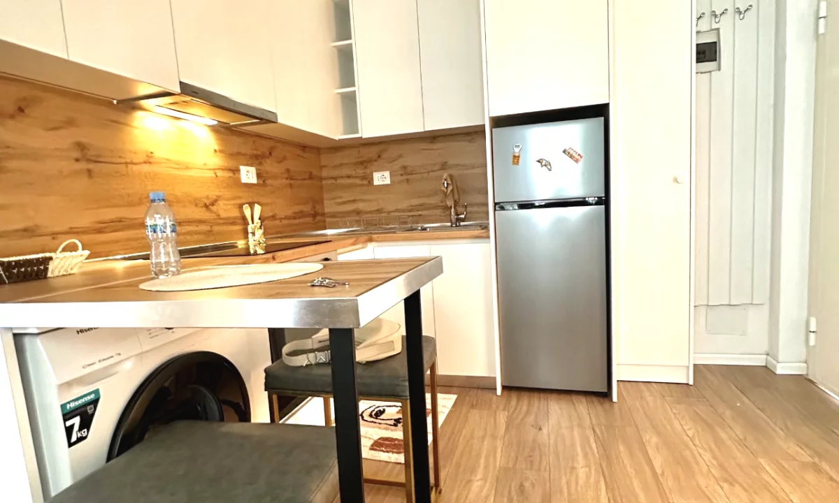 Shtepi me qera Apartament ne Tirane, 1+1, Mobilimi E mobiluar, Pagesa 35,000  Leke.