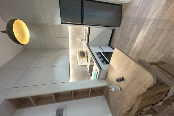 Shtepi ne shitje Apartament ne Tirane, Garsoniere, Mobilimi E mobiluar, Pagesa 64,000  Euro.