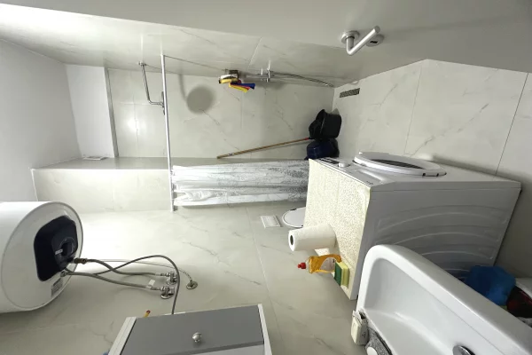 Shtepi me qera Apartament ne Tirane, 1+1, Mobilimi E mobiluar, Pagesa 40,000  Leke.