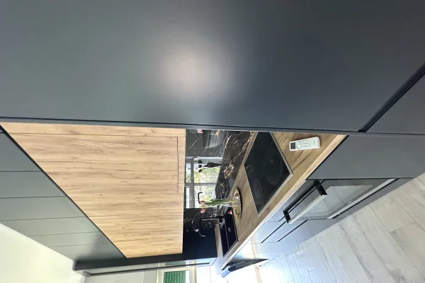 Shtepi ne shitje Apartament ne Tirane, 2+1, Mobilimi E mobiluar, Pagesa 159,000  Euro.