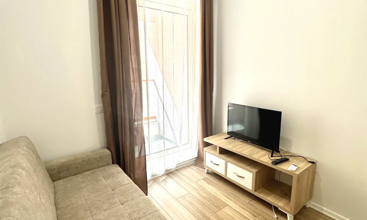 Shtepi me qera Apartament ne Tirane, 1+1, Mobilimi E mobiluar, Pagesa 40,000  Leke.
