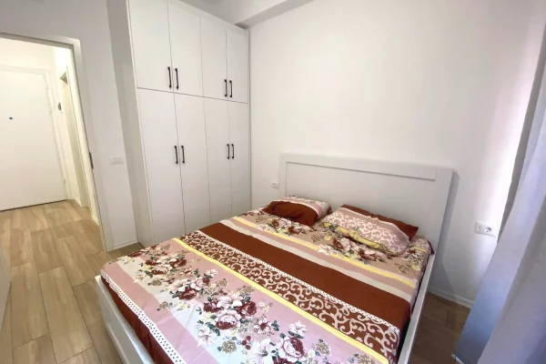 Shtepi me qera Apartament ne Tirane, 1+1, Mobilimi E mobiluar, Pagesa 40,000  Leke.
