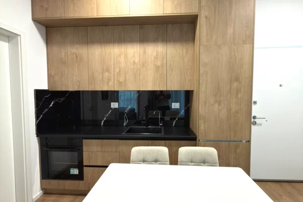 Shtepi me qera Apartament ne Tirane, 1+1, Mobilimi E mobiluar, Pagesa 40,000  Leke.