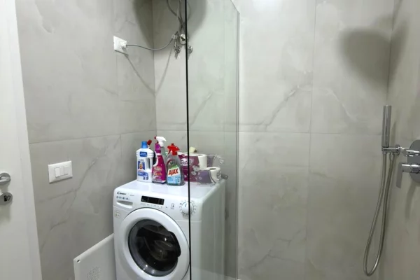 Shtepi me qera Apartament ne Tirane, 1+1, Mobilimi E mobiluar, Pagesa 40,000  Leke.