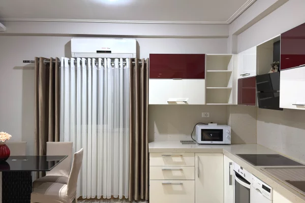 Shtepi me qera Apartament ne Tirane, 2+1, Mobilimi E mobiluar, Pagesa 55,000  Leke.