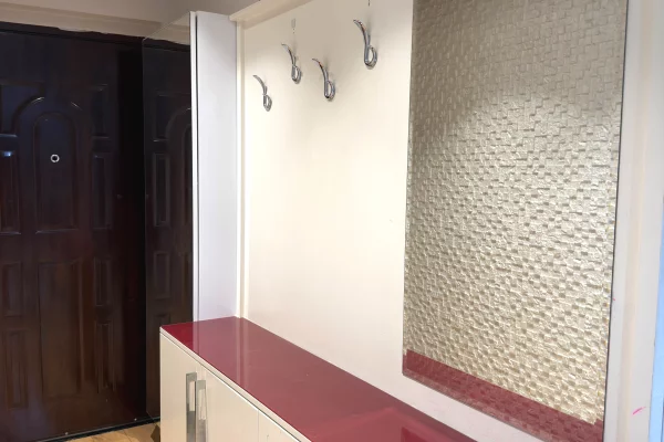 Shtepi me qera Apartament ne Tirane, 2+1, Mobilimi E mobiluar, Pagesa 55,000  Leke.