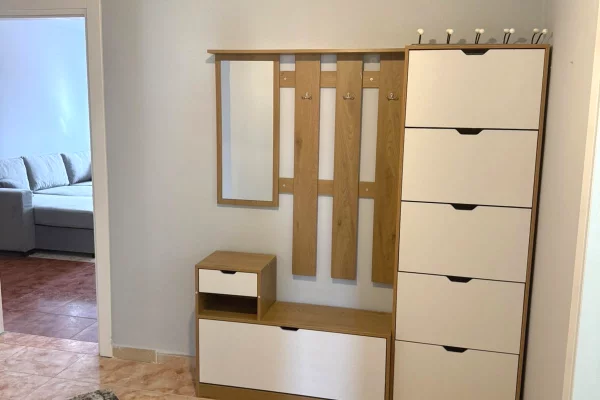 Shtepi me qera Apartament ne Tirane, 1+1, Mobilimi E mobiluar, Pagesa 55,000  Leke.