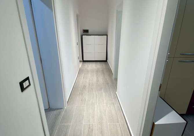 Shtepi ne shitje Apartament ne Tirane, 2+1, Mobilimi E mobiluar, Pagesa 120,000  Euro.