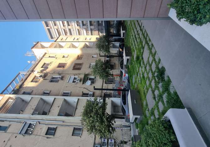 Ambient biznesi me qera 1+1 ne Tirane - 1,700 Euro