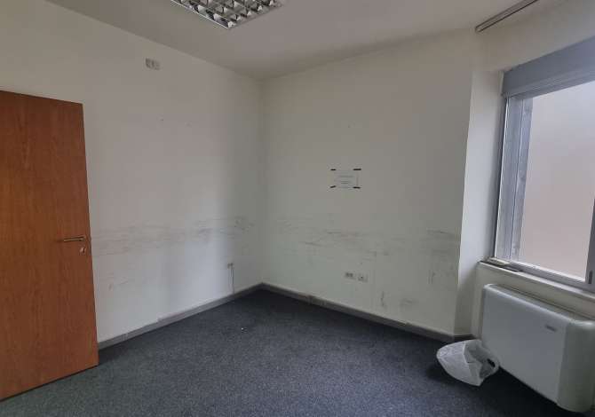 Ambient biznesi me qera 3+1 ne Tirane - 2,500 Euro