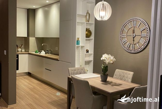 Jepet me qira apartament 2+1